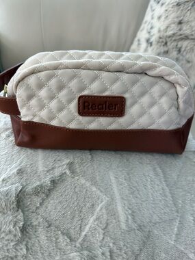 Realer Quilted Cream and Brown Womens Pouch